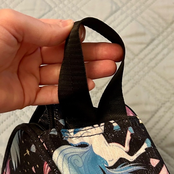 WIND TOOK Girls Backpack and Matching Insulated Lunchbox - Picture 7 of 12